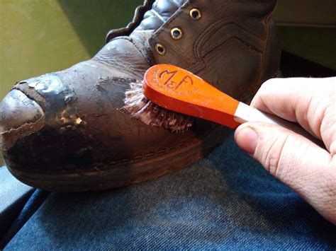 how to get oil out of leather shoes